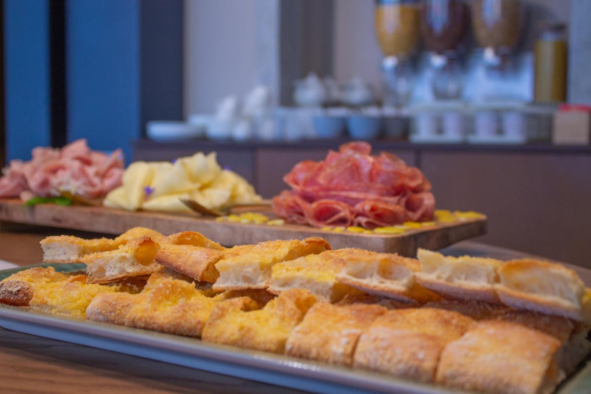 Doride Suites Boutique Hotel Marina Di Carrara Εξωτερικό φωτογραφία